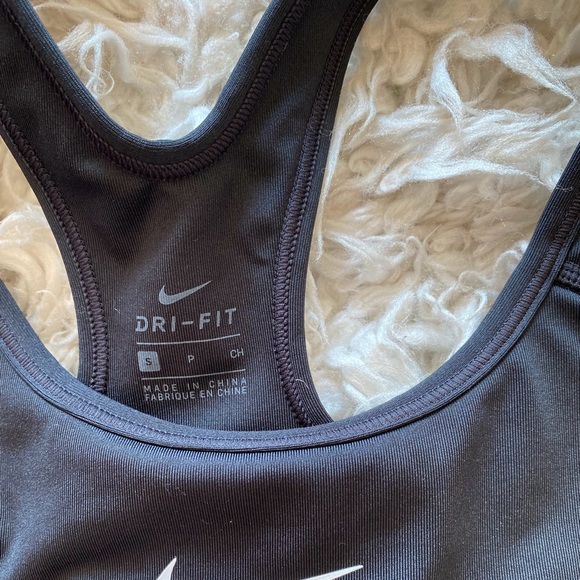A bundle of 3 x Nike Sports Bras Size S - Picture 4 of 4